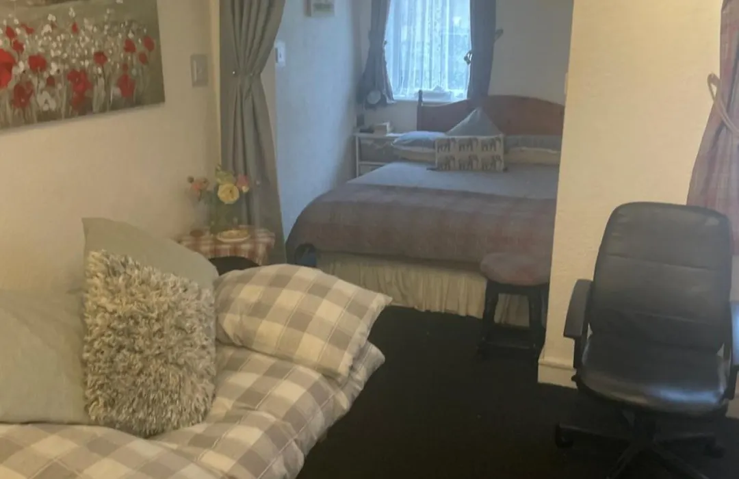 Sarnia Holiday Flats-1